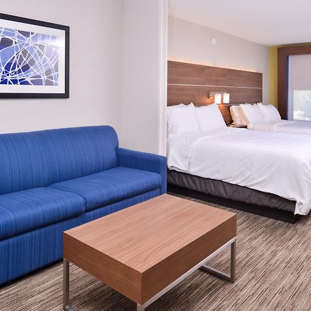 Holiday Inn Express & Suites Selma By Ihg Bagian luar foto