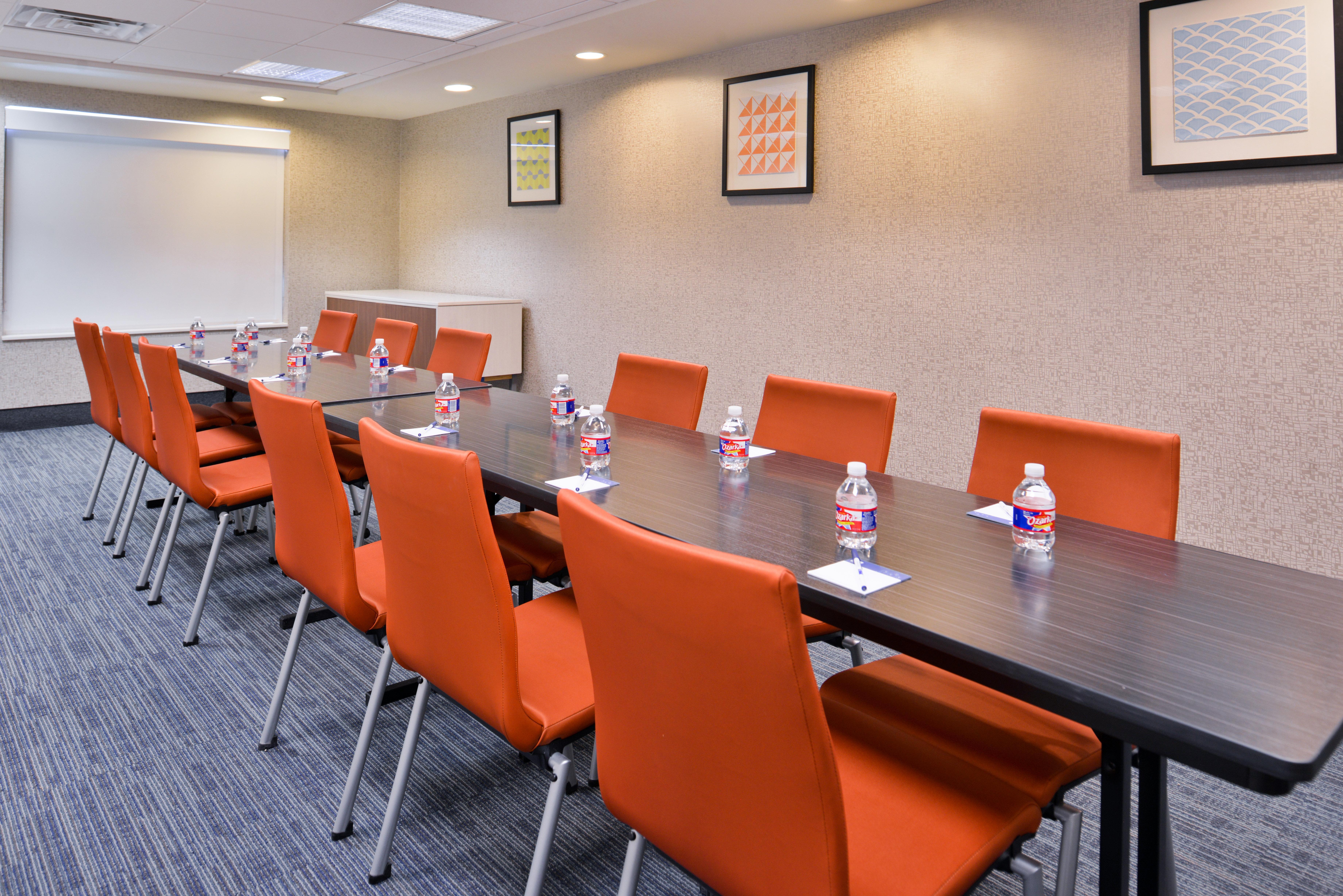 Holiday Inn Express & Suites Selma By Ihg Bagian luar foto