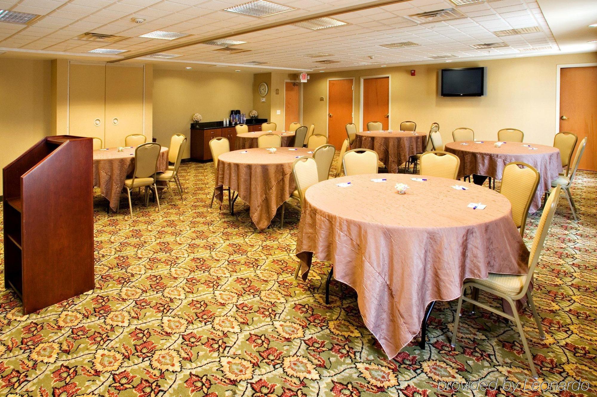 Holiday Inn Express & Suites Selma By Ihg Fasilitas foto