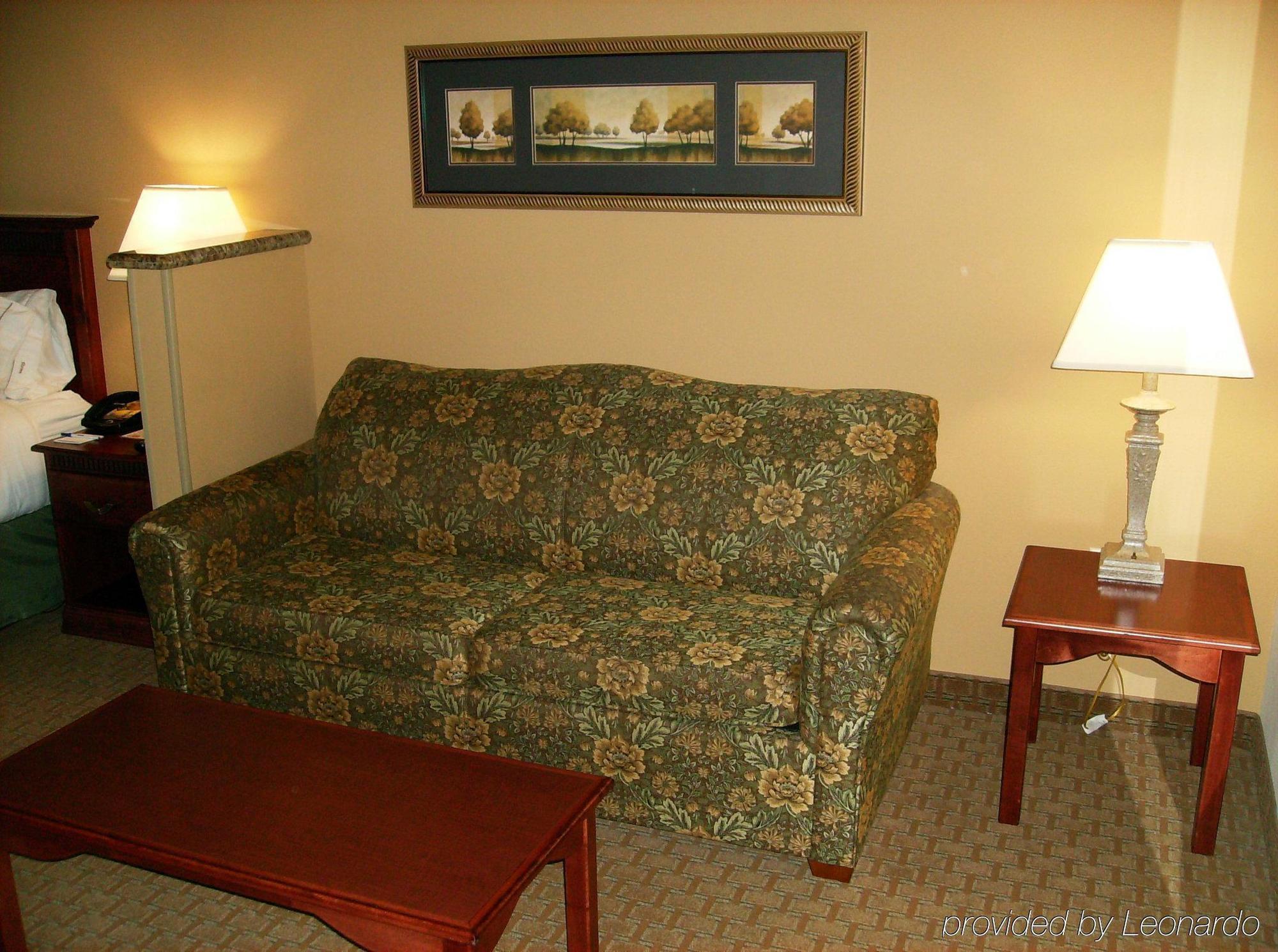 Holiday Inn Express & Suites Selma By Ihg Bagian luar foto