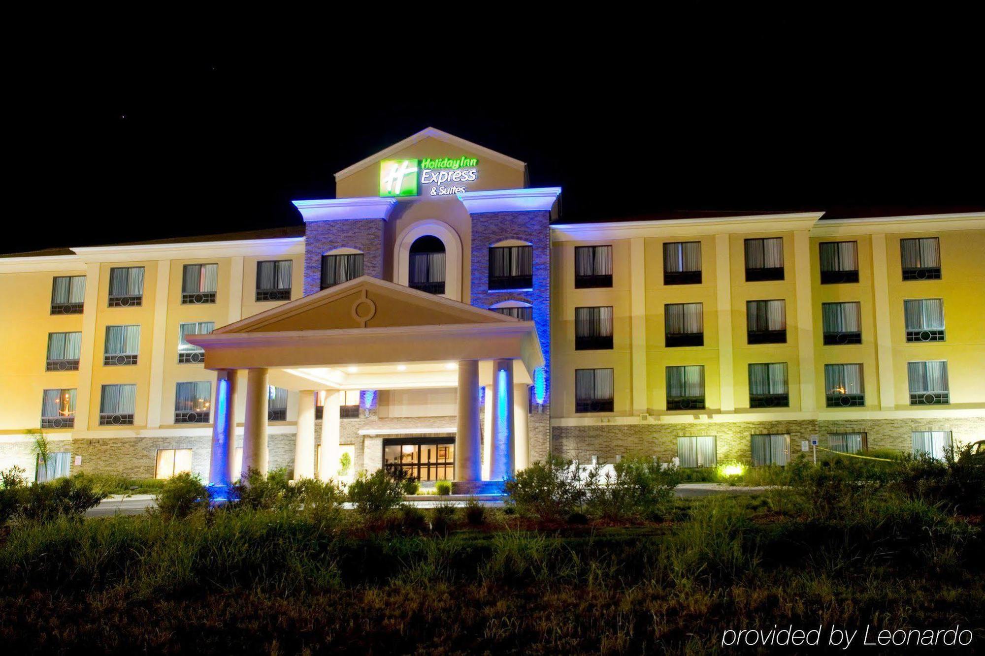 Holiday Inn Express & Suites Selma By Ihg Bagian luar foto