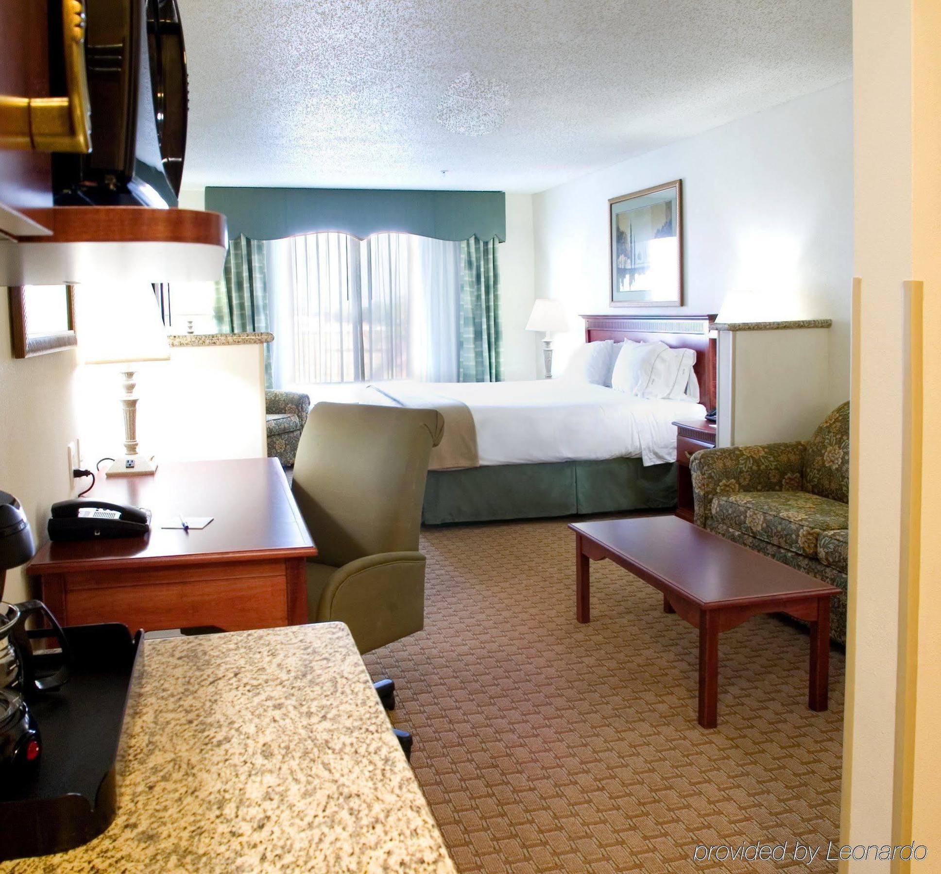 Holiday Inn Express & Suites Selma By Ihg Ruang foto
